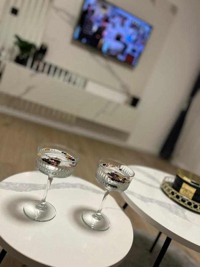 Appartement Apartman Gold Maris à Karlovac Extérieur photo