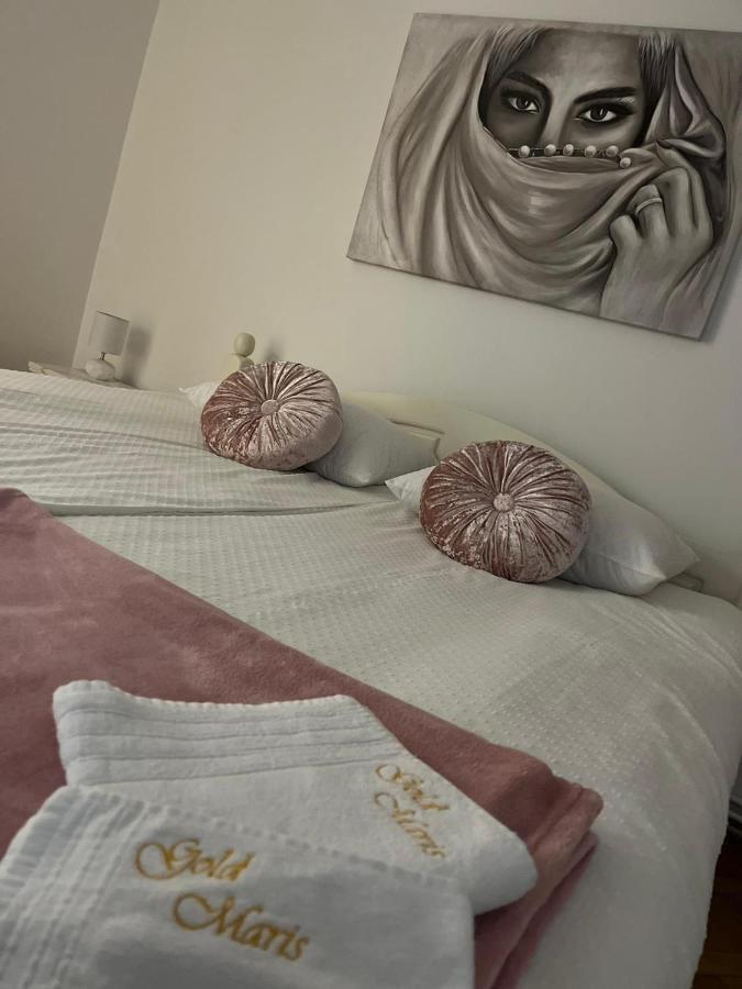 Appartement Apartman Gold Maris à Karlovac Extérieur photo